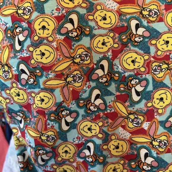 LuLaRoe Disney Pooh Bear Tigger Rabbit - Sz XS - NWOT WDW Classic Tee - Picture 5 of 9
